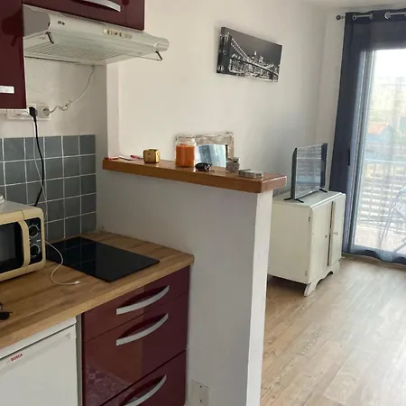 Lägenhet Superbe A En Roussillon Proche De La