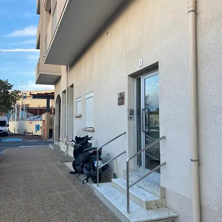 Superbe A En Roussillon Proche De La *